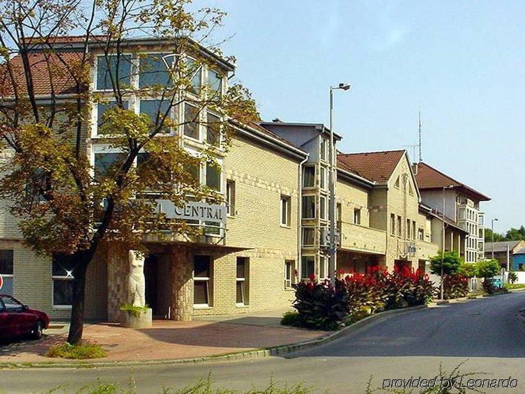 Hotel Central Nyíregyháza Eksteriør billede