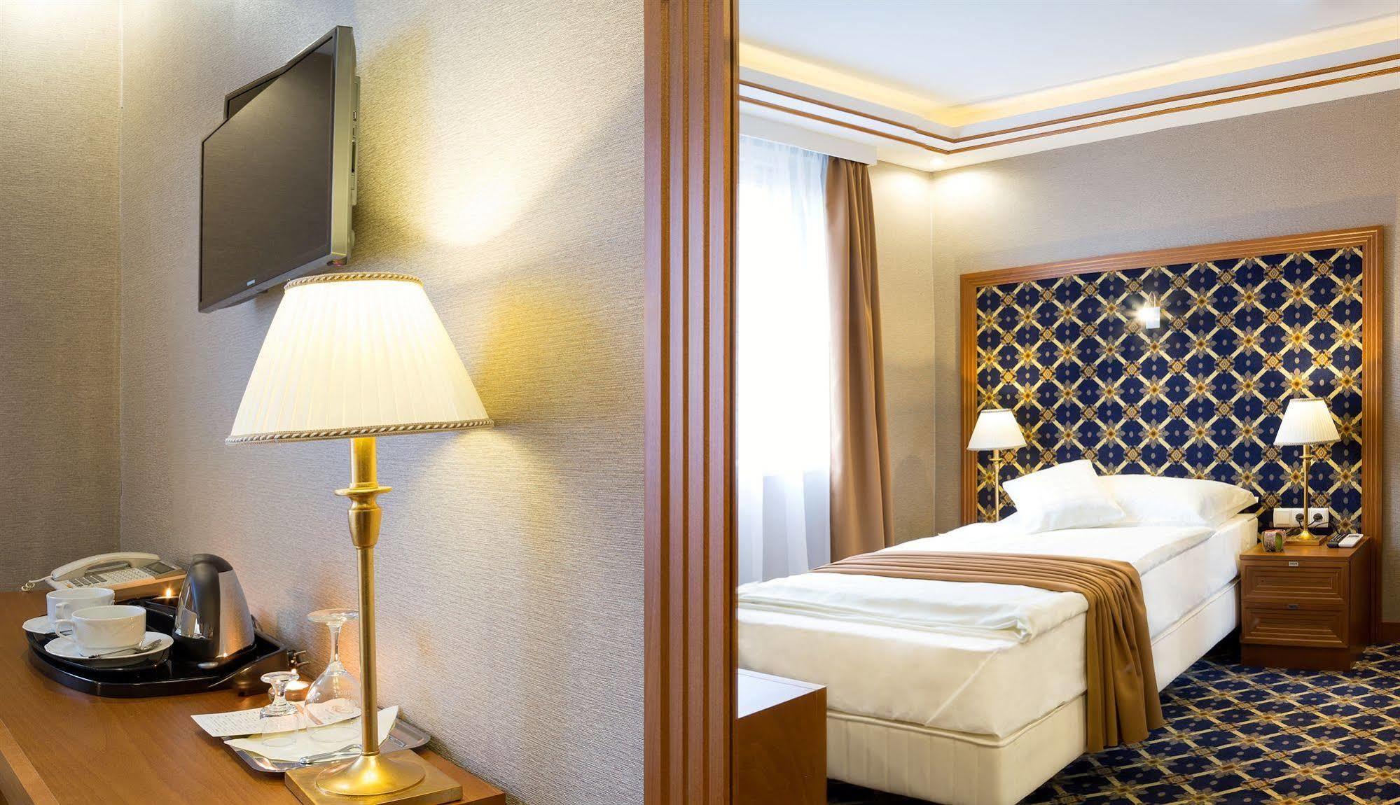 Hotel Central Nyíregyháza Eksteriør billede