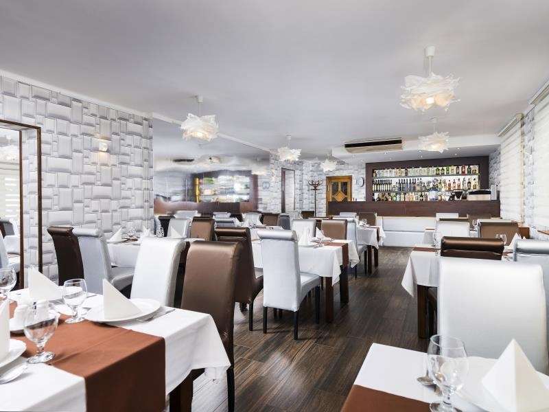 Hotel Central Nyíregyháza Restaurant billede
